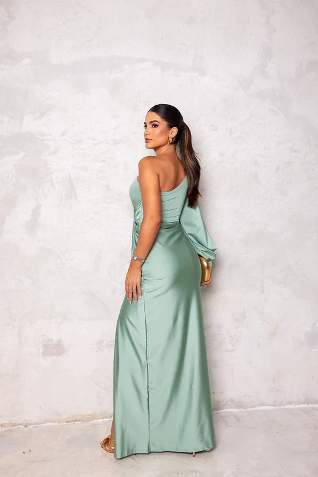 Anna | Elegant Silhouette Damekjole 5