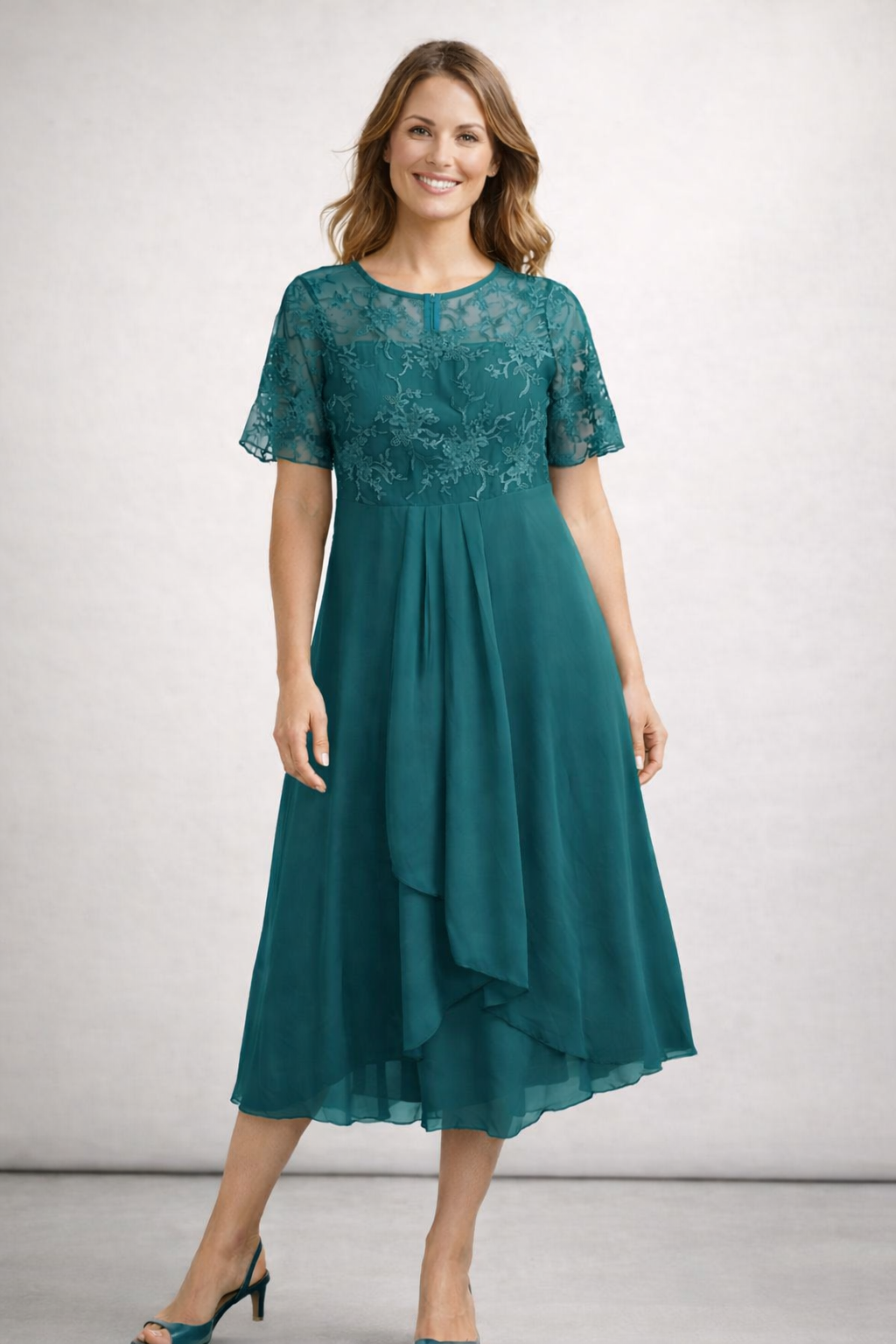 Blomsterblonde Midi Kjole | Elegant Korte Ærmer 7